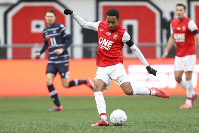 跻身中国公 跻身中国公