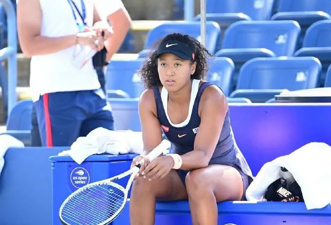 伸手越过平 伸手越过平